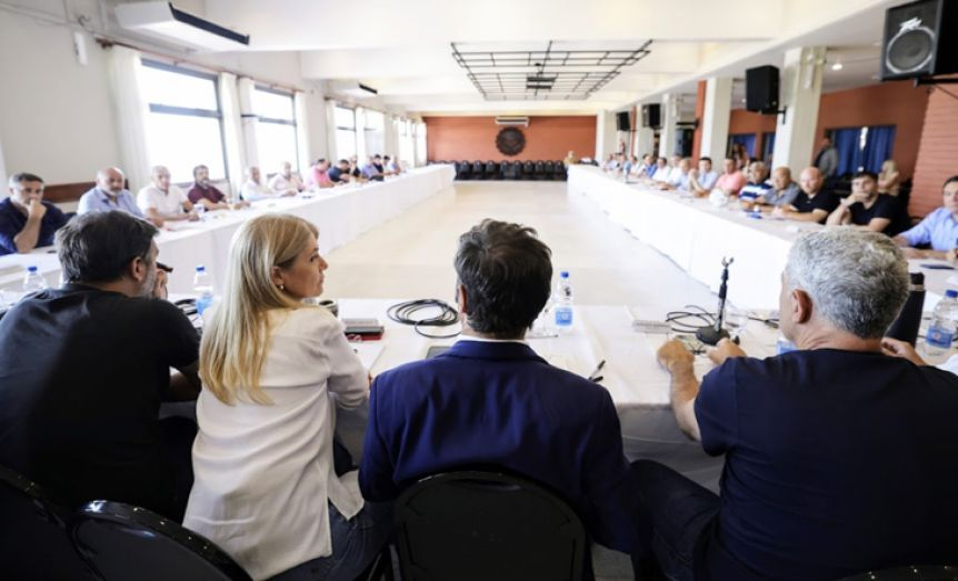 Kicillof se reunió con intendentes alineados a MDF para definir la hoja de ruta de 2026.