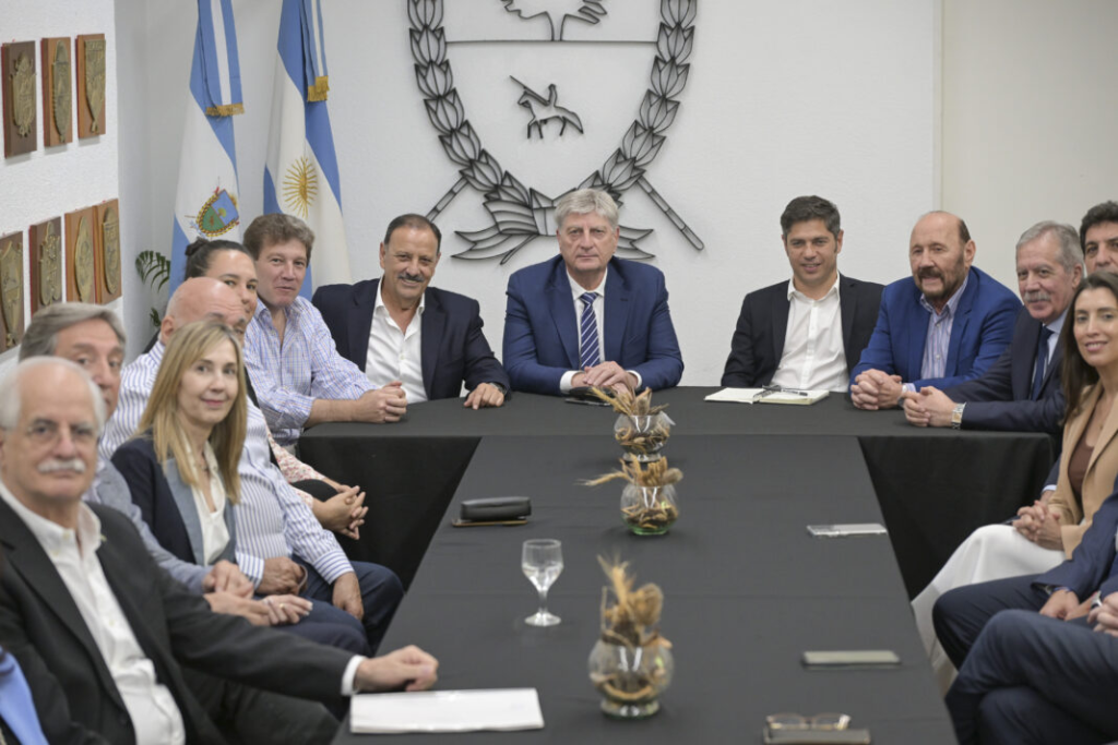 Axel Kicillof encabezó un encuentro con gobernadores para impulsar una "agenda federal" en el Congreso.