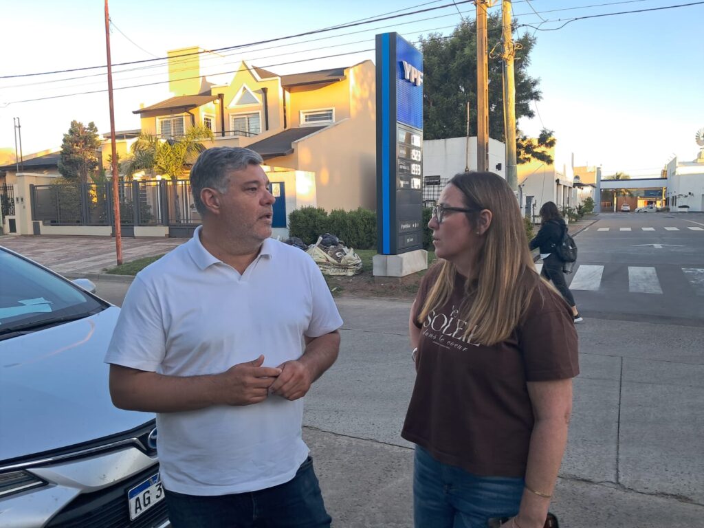 Valeria Arata y Andrés Burgos, los dos representantes de Fuerza Patria que lograron la eliminación de la tasa al combustible en Junín. 