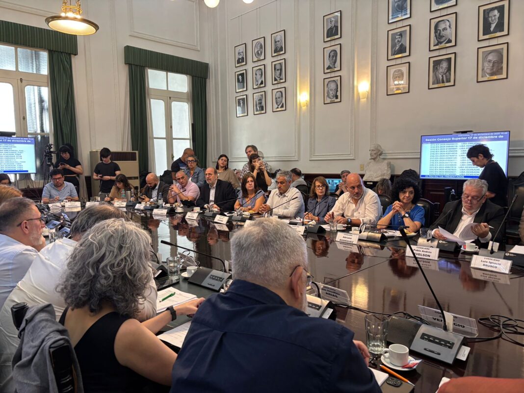 El Consejo Superior de la UBA denunció que el proyecto de Presupuesto 2026 prevé un recorte del 30% para los hospitales universitarios.
