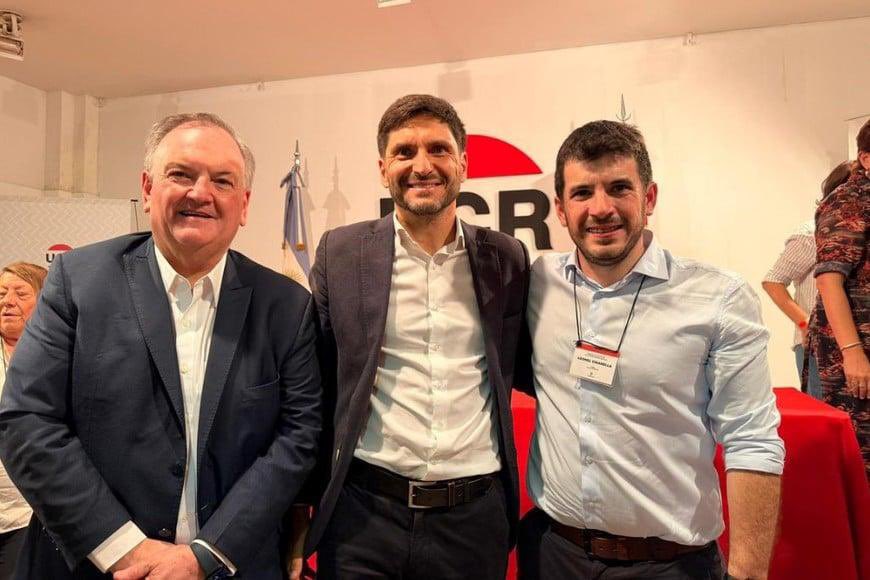 El gobernador de Santa Fe, Maximiliano Pullaro, fue uno de los impulsores para que Chiarella asuma el rol de titular de la UCR nacional.