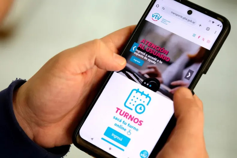 El Ministerio de Transporte bonaerense presentó la nueva web de la VTV y denunció 227 páginas falsas detectadas en Facebook.