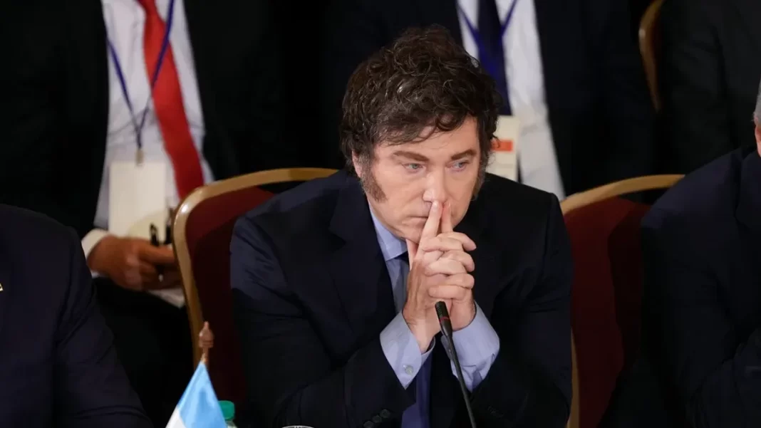 El Gobierno encendió las alarmas por la posibilidad de que un artículo del Presupuesto 2026 haga caer su sanción definitiva en el Senado.