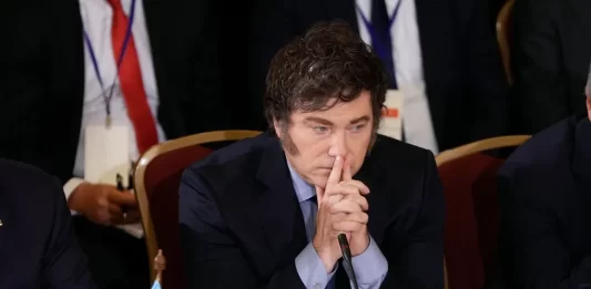 El Gobierno encendió las alarmas por la posibilidad de que un artículo del Presupuesto 2026 haga caer su sanción definitiva en el Senado.