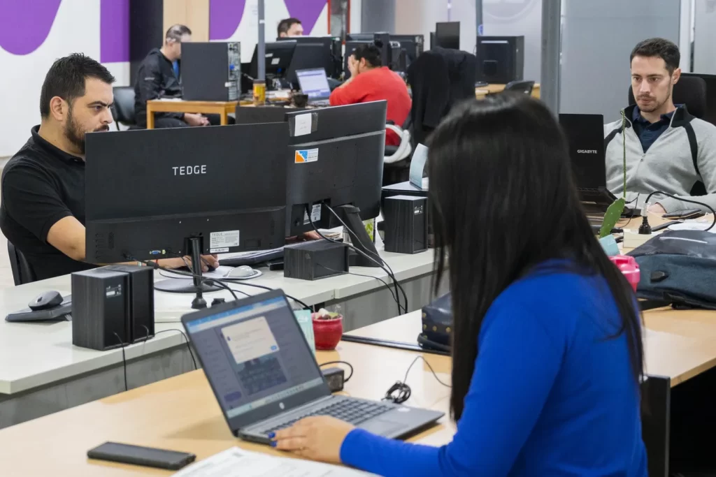 Con la firma del Gobernador de la Provincia, los estatales bonaerenses obtuvieron un quinto día libre en la semana de las fiestas.