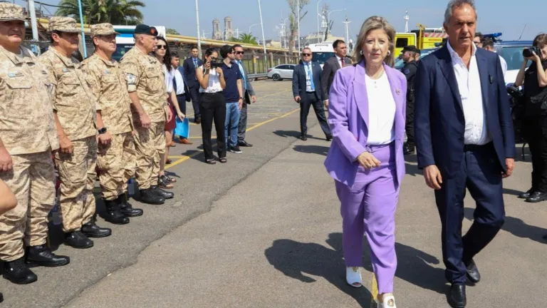 La nueva titular de Seguridad, Alejandra Monteoliva, precisó que este operativo conjunto, marca un antecedente inédito de articulación entre distintas áreas del Estado nacional.