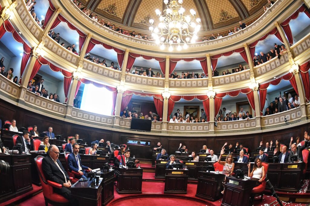 Senado bonaerense: a través de una nueva carta, el kirchnerismo pidió sesionar el lunes 29 de diciembre.