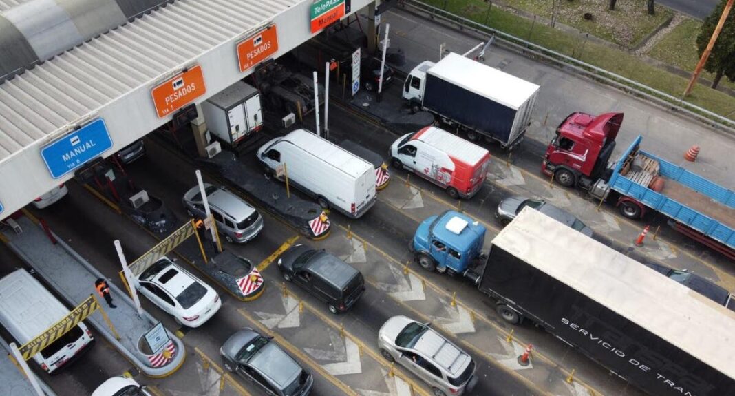 Vialidad Bonaerense restringió la circulación de los camiones de gran porte debido al movimiento vehicular por Nochebuena y Navidad.