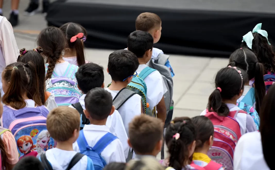 A través de la Dirección General de Cultura y Educación, la Provincia oficializó el Calendario Escolar 2026 que regirá para todas las áreas y niveles.