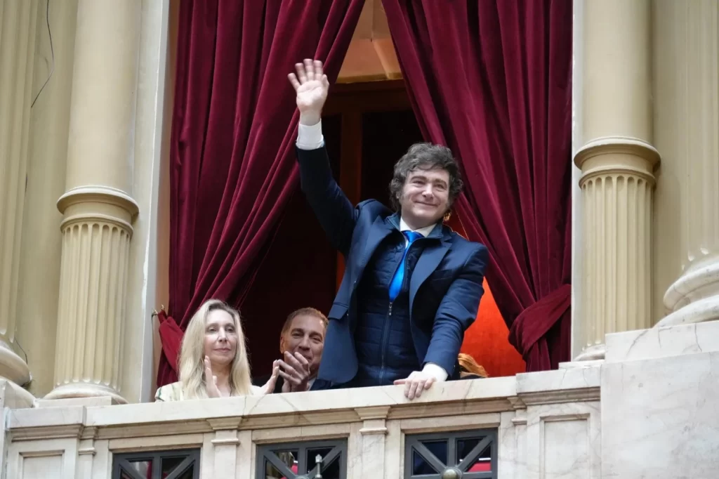 En la previa de Navidad, Milei prometió nuevas reformas para el próximo año, en pleno debate parlamentario por el Presupuesto 2026 y la ley de Inocencia Fiscal.