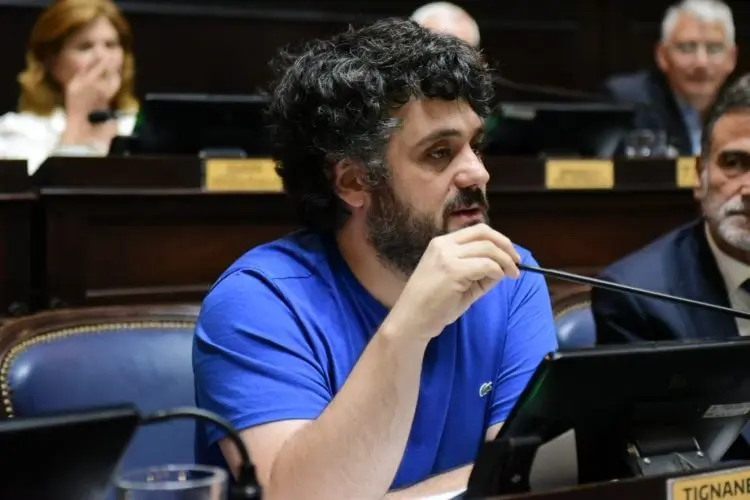 El proyecto que modificó el régimen previsional de la Caja de Abogados, es de autoría del legislador camporista Facundo Tignanelli y obtuvo media sanción en la Cámara de Diputados a fines de 2024.