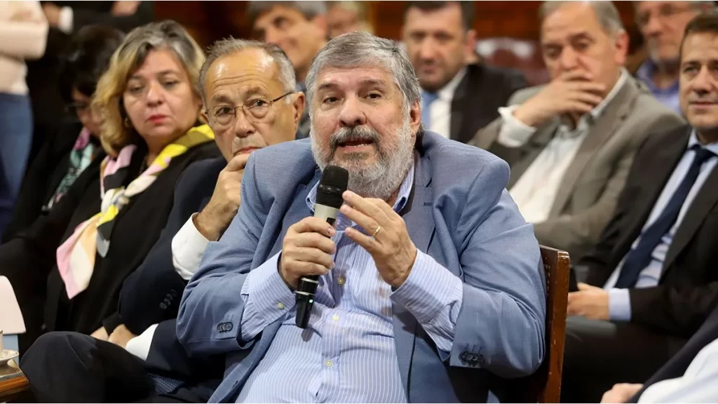 
José Mayans advirtió sobre las irregularidades en las que llegó el Presupuesto 2026 al Senado. 