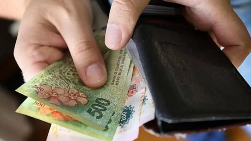 El Banco Central reveló que la Argentina redujo el uso de efectivo al nivel más bajo de los últimos cinco años y acrecentó las transacciones con billeteras virtuales.