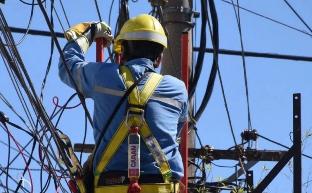 La senadora bonaerense Natalia Quintana alertó por las fallas del servicio eléctrico en la localidad de Vedia y reclamó respuestas a la empresa prestadora.