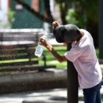 Alerta amarilla: el Colegio de Médicos difundió recomendaciones para prevenir golpes de calor Ante la alerta amarilla por temperaturas extremas en el AMBA, el Colegio de Médicos bonaerense difundió recomendaciones para prevenir golpes de calor.