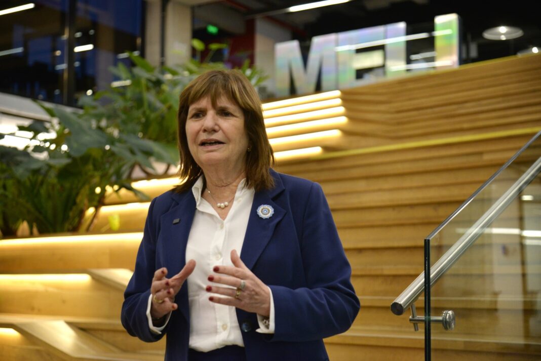 La exministra de Seguridad, Patricia Bullrich, cuestionó el fallo judicial que declara nulo el protocolo antipiquetes. Desde el Gobierno confirmaron que apelarán la medida.