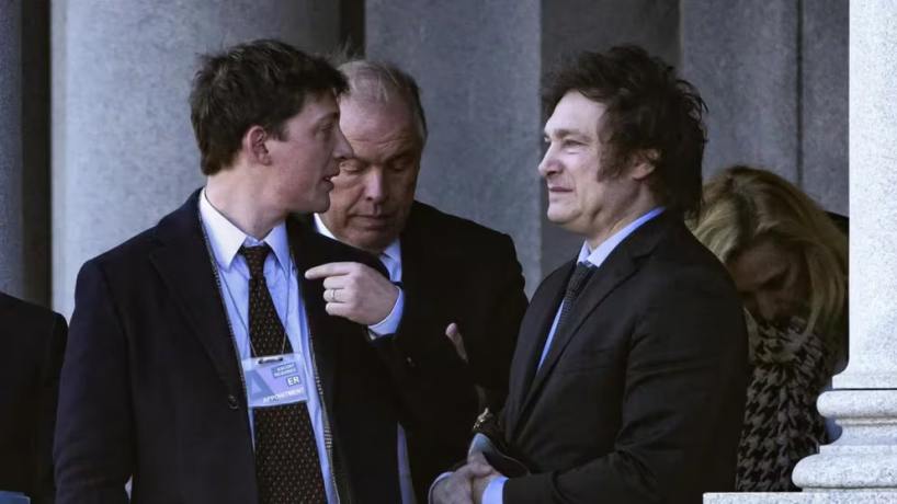 El nuevo decreto oficial plantea nuevas extensiones al control de la SIDE, que desde el comienzo de la gestión libertaria, funciona bajo la órbita de Santiago Caputo.