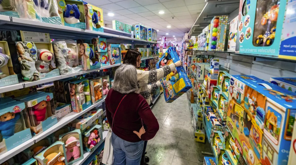 
Las ventas minoristas para Reyes Magos crecieron un 0,5% respecto de 2025, pero el gasto promedio disminuyó más del 40%.