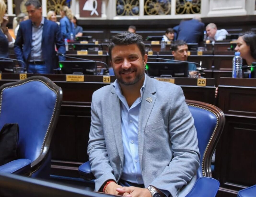El diputado bonaerense Diego Nanni cuestionó la intervención militar del gobierno de EE.UU en Venezuela y bregó por una transición democrática sin violencia.