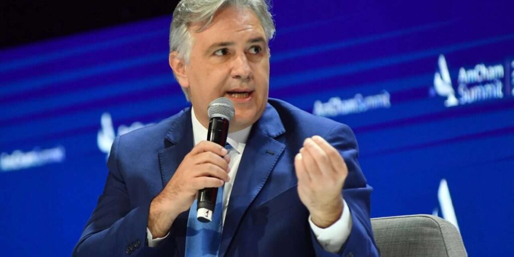 El diputado nacional, Diego Santilli, mantendrá este miércoles una reunión con el gobernador de Chubut, Ignacio Torres, por la reforma laboral.