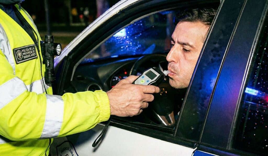 Un vecino de Coronel Suárez denunció al intendente por "instar a incumplir la Ley de Alcohol Cero" y presunto incumplimiento de sus deberes de funcionario público.