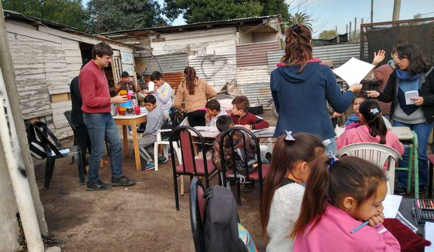 Un reciente informe de la UNLP advirtió por la precaria situación en la que se encuentran los comedores populares como consecuencia de los recortes del Gobierno nacional.