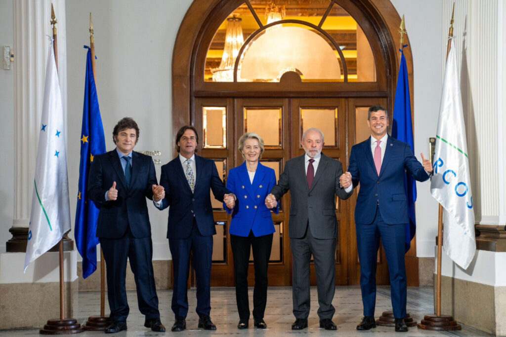 El presidente, Javier Milei, confirmó que viajará a Paraguay para participar de la firma del acuerdo de libre comercio entre el Mercosur y la Unión Europea.