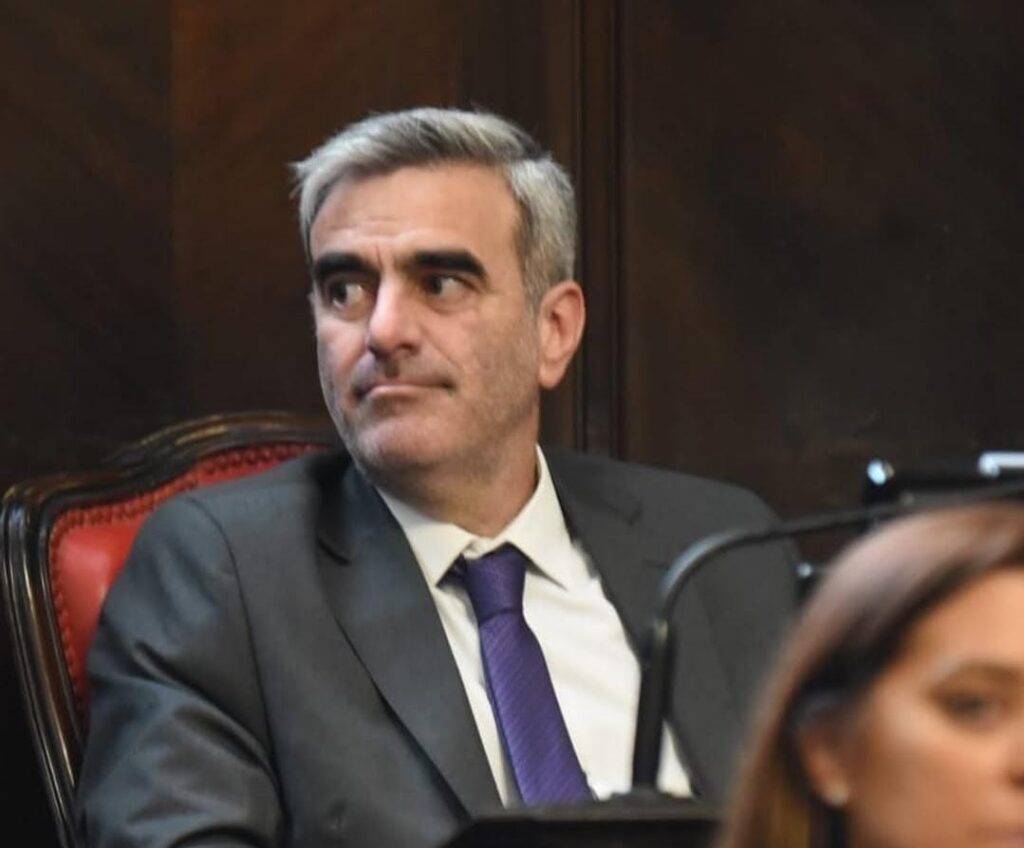 Disolución del PROFIDE: el senador Matías de Urraza alertó por los posibles juicios a la Provincia por parte de los privados.