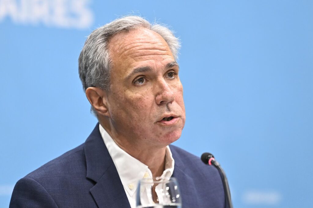 Un informe de AUBASA reveló que durante enero circularon más de 100 mil vehículos menos rumbo a los principales destinos turísticos.