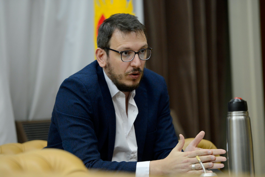 El gobernador Axel Kicillof terminó de formalizar este miércoles la conformación del nuevo directorio del Banco Provincia.