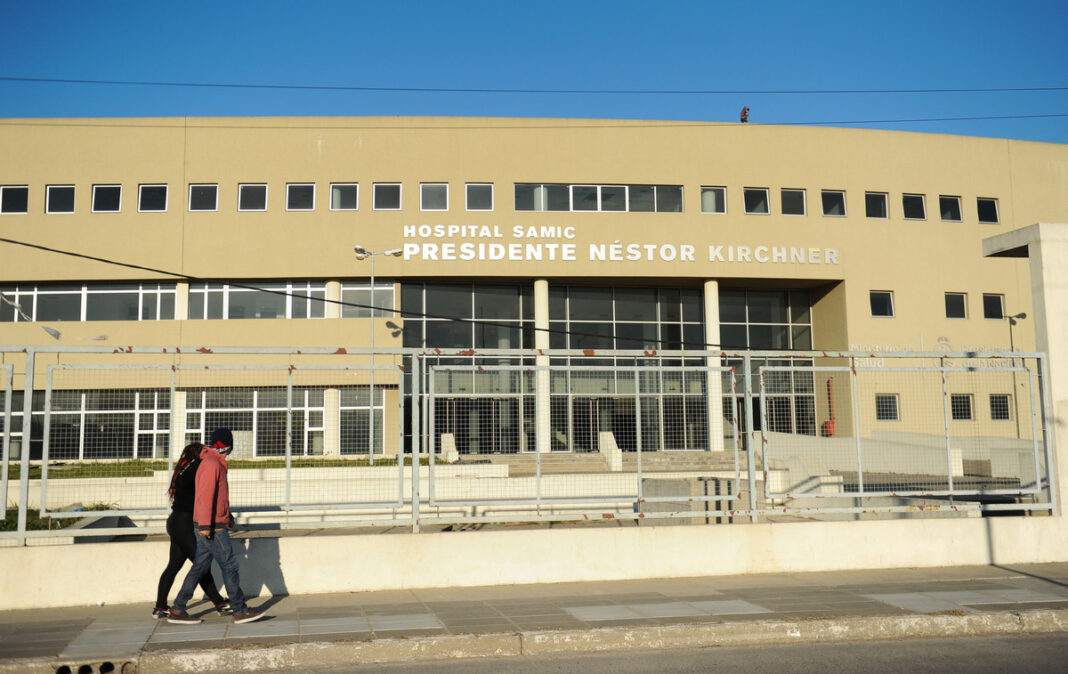 La Libertad Avanza presentó un pedido de informes para conocer la deuda bonaerense en los hospitales SAMIC, tras rumores de privatización.