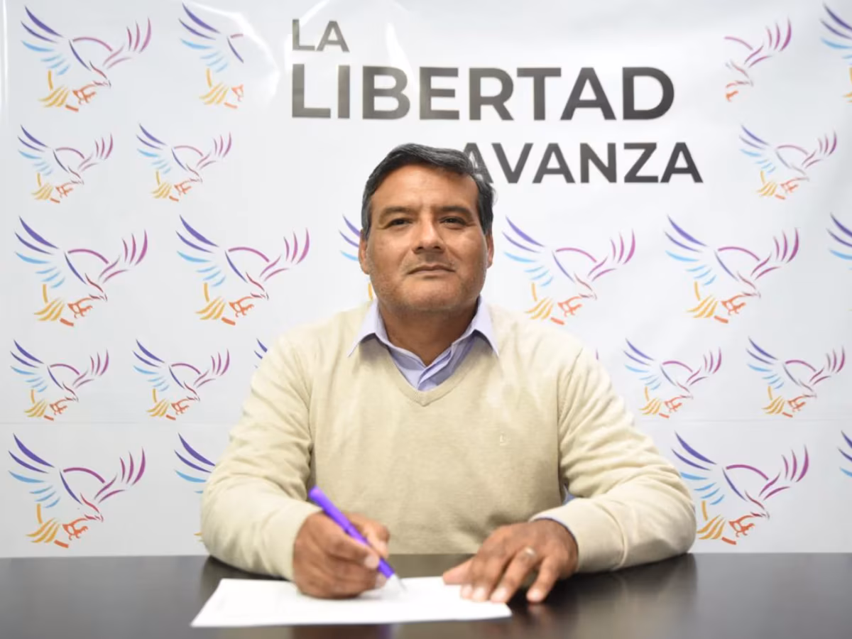 El diputado Luis Ontiveros pidió informes por las Escuelas Abiertas de Verano, el programa de colonias de Axel Kicillof.