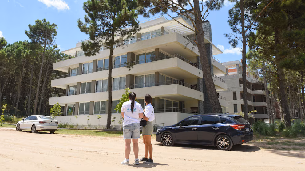 
Así son las propiedades que ARBA detectó en Pinamar en terrenos declarados como baldíos. 
