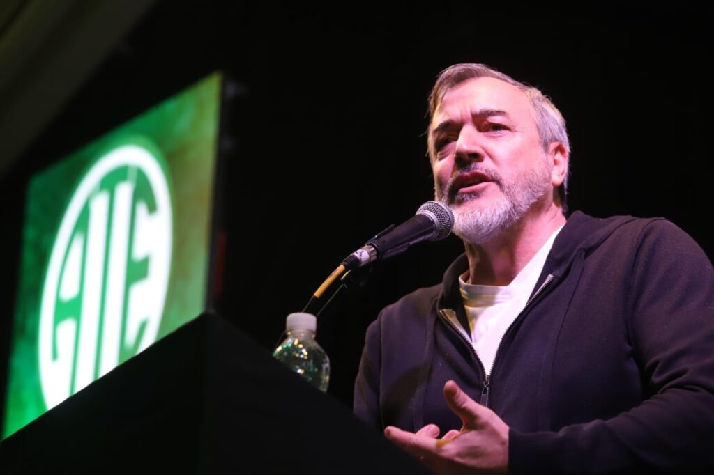 El secretario general de ATE, Rodolfo Aguiar, no convalidó la propuesta salarial del Gobierno y tensó las paritarias nacionales.