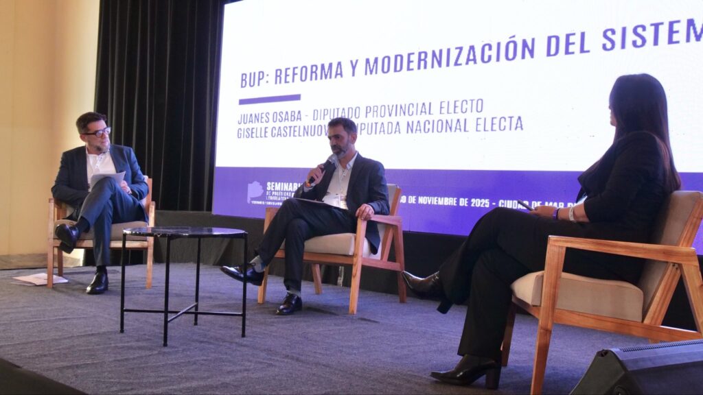 El legislador bonaerense, Juanes Osaba, profundizó en la propuesta libertaria de reformar el Estado bonaerense, en línea con el modelo de ajuste que impulsan a nivel nacional.