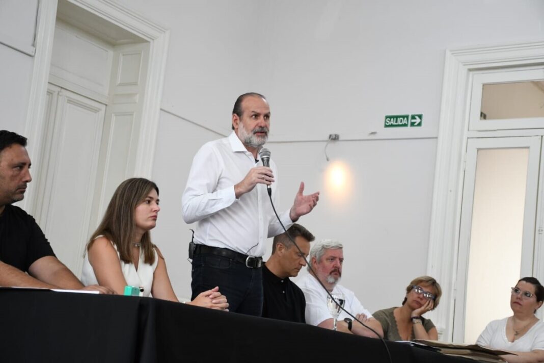 El intendente de Bahía Blanca, Federico Susbielles, pidió que la gestión de Javier Milei reactive la obra de El Cholo, en plena Ruta 33.
