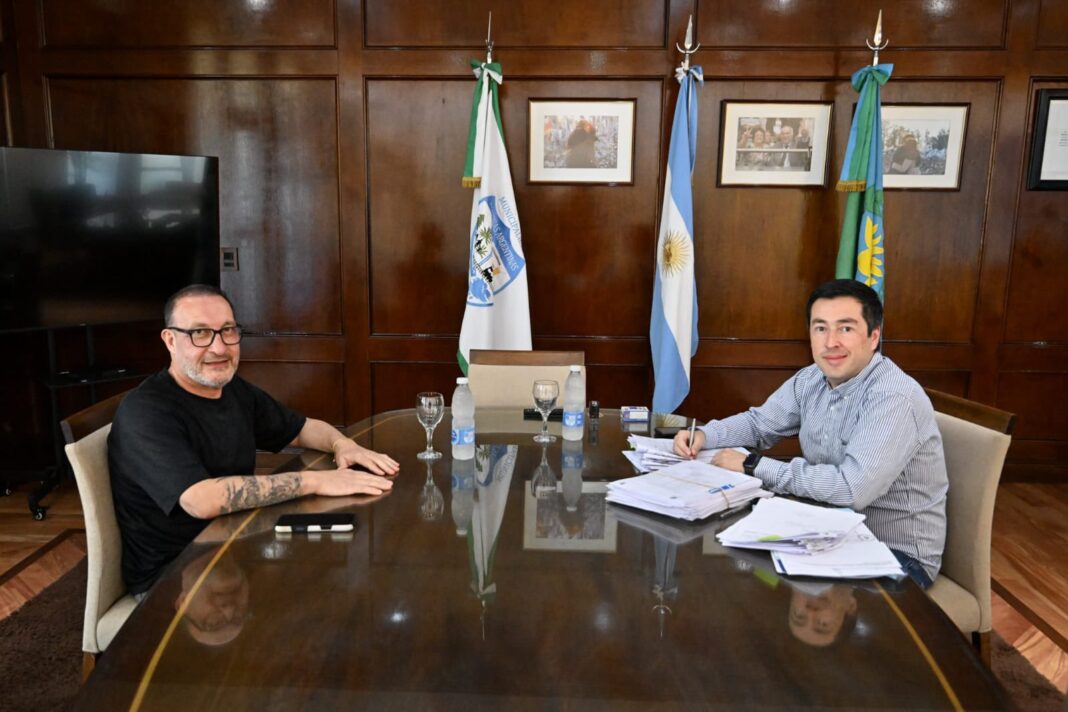 El diputado Luis Vivona se reunió con el intendente Leonardo Nardini para avanzar en una agenda de obras y gestión en Malvinas Argentinas.