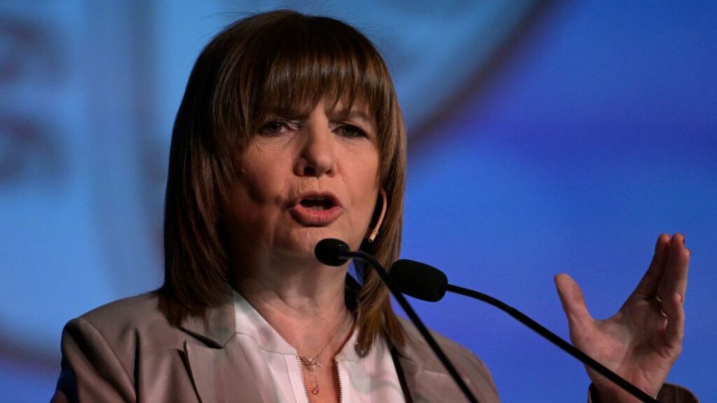 La senadora nacional, Patricia Bullrich, y el ministro de Seguridad bonaerense, Javier Alonso, protagonizaron un cruce por la baja de la edad de imputabilidad.