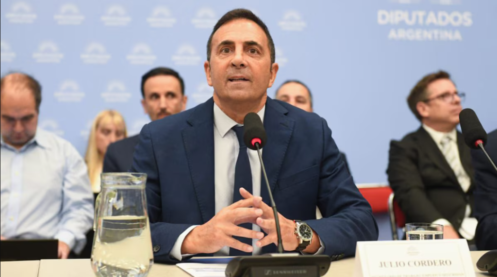 El secretario de Trabajo de la Nación, Julio Cordero, salió a defender el proyecto de reforma laboral impulsado por el gobierno de Javier Milei.