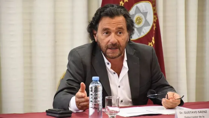 El gobernador de Salta, Gustavo Saénz, puso reparos sobre su apoyo a la reforma laboral por las modificaciones en la coparticipación federal. 
