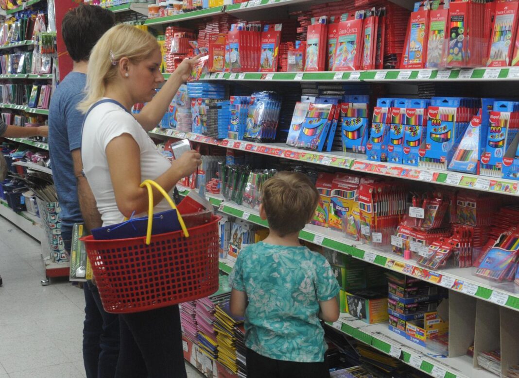 Según una encuesta de Focus Market, la canasta escolar subió 15%. Así, la vuelta al cole de los chicos le costará a las familias hasta $1.100.000.