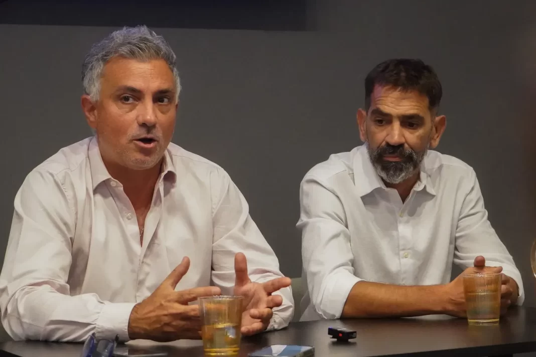 Tras un encuentro de la mesa política bonaerense, Sebastián Pareja aseguró que LLA buscará la intendencia de La Plata y la gobernación de la Provincia en 2027.