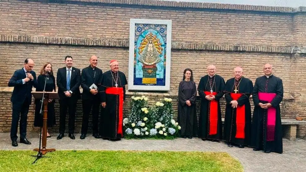 La ceremonia de entronización de la figura mariana, se realizó en septiembre pasado como una de las últimas voluntades del papa Francisco.