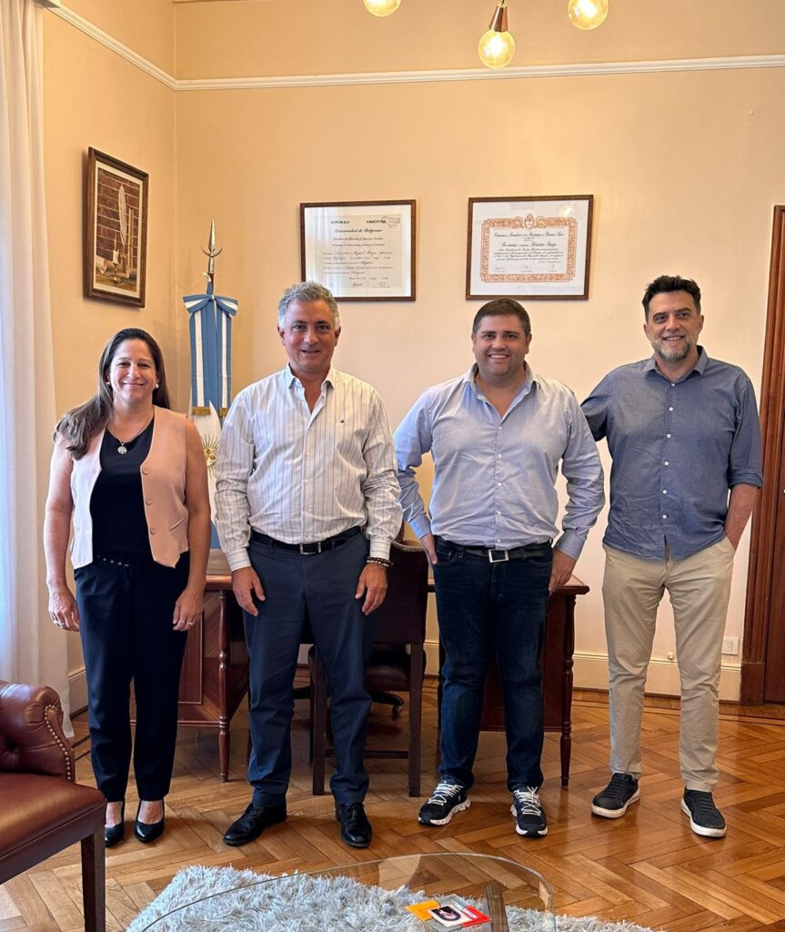 De izquierda a derecha: Analía Corvino, Sebastián Pareja, Ezequiel Saccani y Gonzalo Cabezas. 