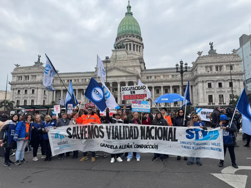 El STVyARA denunció que el Gobierno avanza con el cierre de Vialidad Nacional pese al rechazo del Congreso e intimó a funcionarios nacionales.