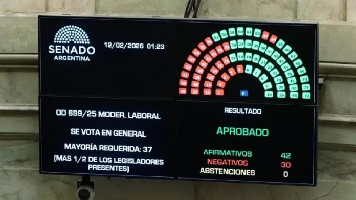 El secretario general de La Fraternidad confirmó que el transporte se paralizará en todo el país, y el titular de la ATE marchará contra la reforma laboral.