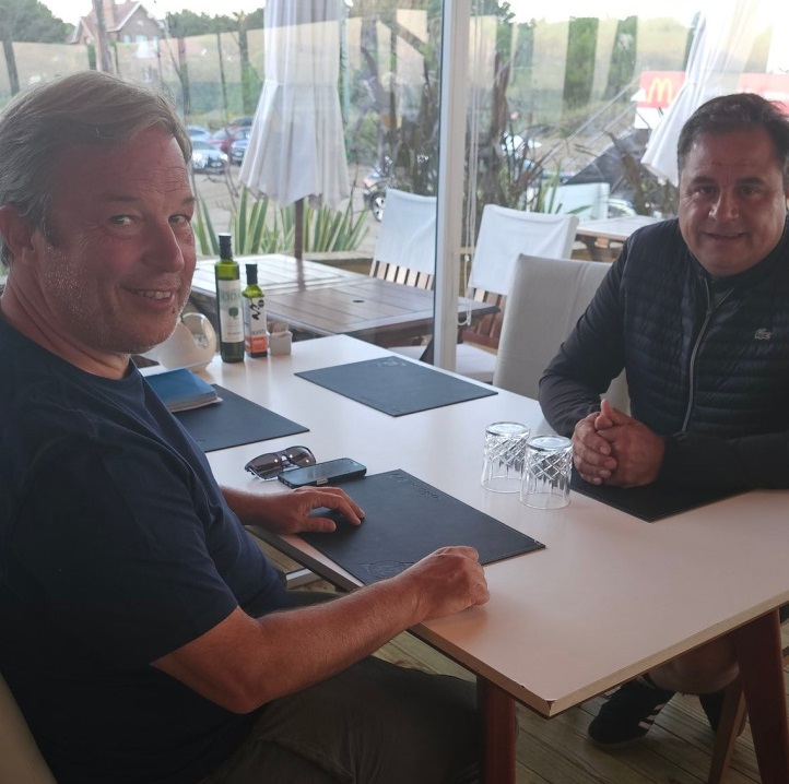 El diputado Mariano Cascallares junto a Mariano Iriart. Fue el principal ideólogo del acuerdo electoral partidario en Mar del Plata.