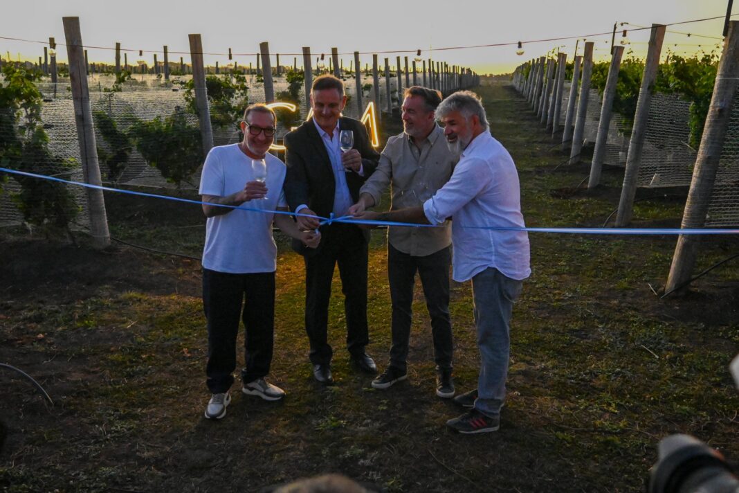 El diputado bonaerense Luis Vivona participó del primer encuentro de Vinos Oceánicos y valoró el contenido de su ley vitivinícola.