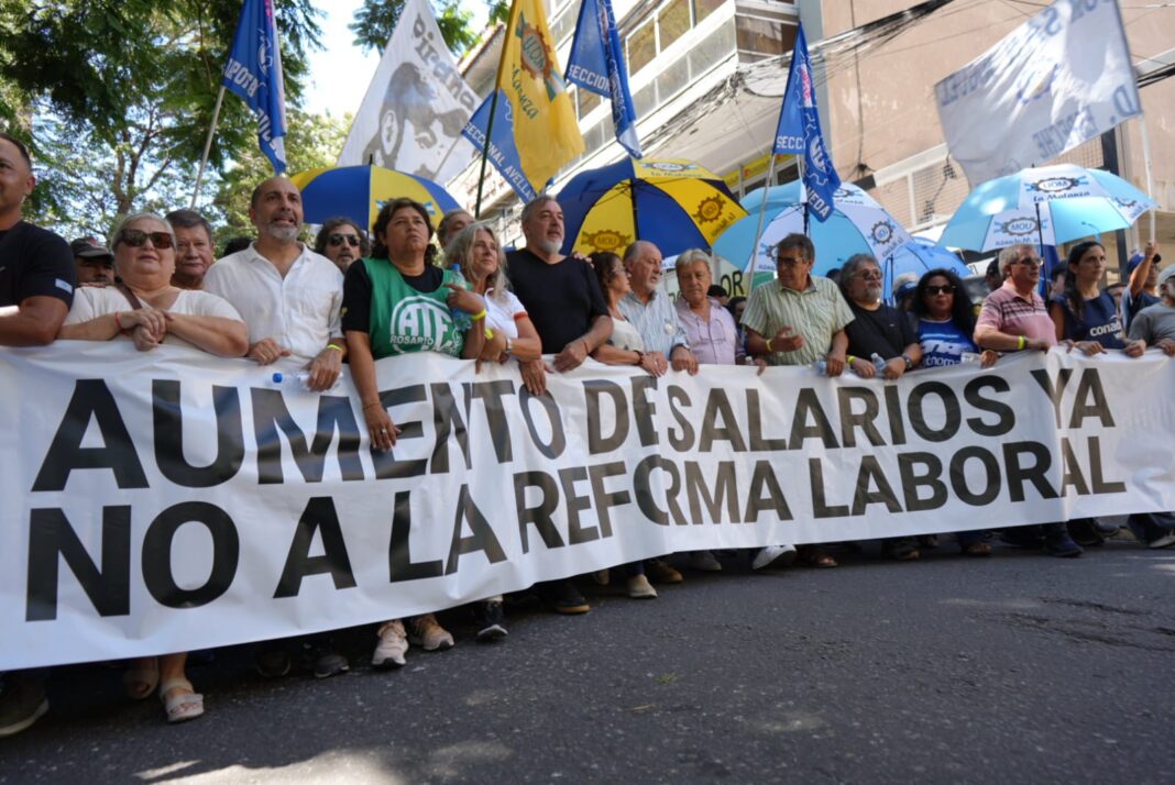 La ministra de Seguridad, Alejandra Monteoliva, cruzó a los sindicalistas que marcharán este jueves contra la reforma laboral.