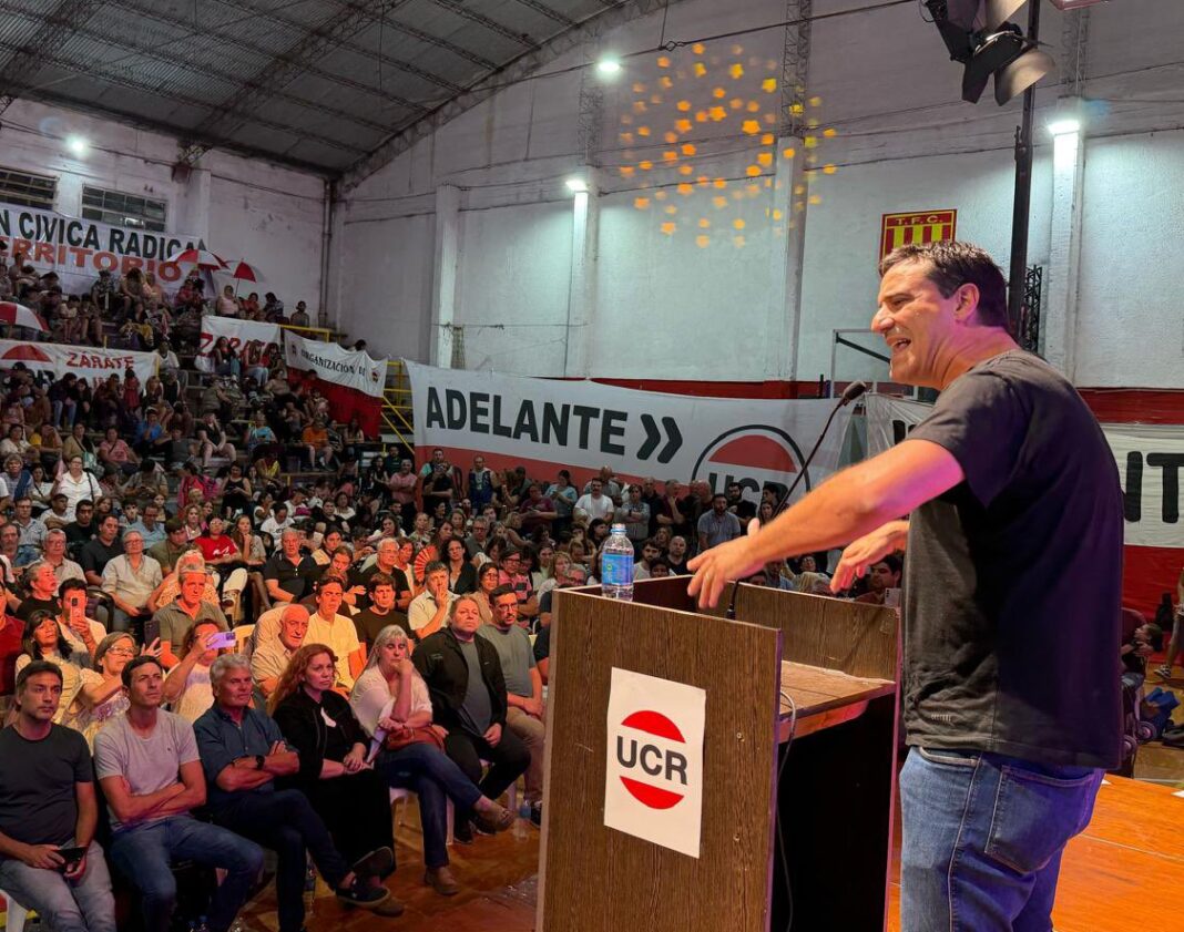 Con la presencia de Maximiliano Abad, Salvador Serenal y Gustavo Posse, dirigentes de la UCR bonaerense llamaron a construir 